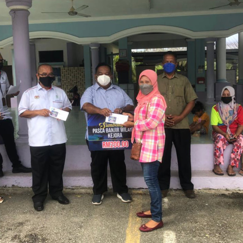 Majlis Penyerahan Sumbangan Pasca Banjir Wilayah KEJORA 8