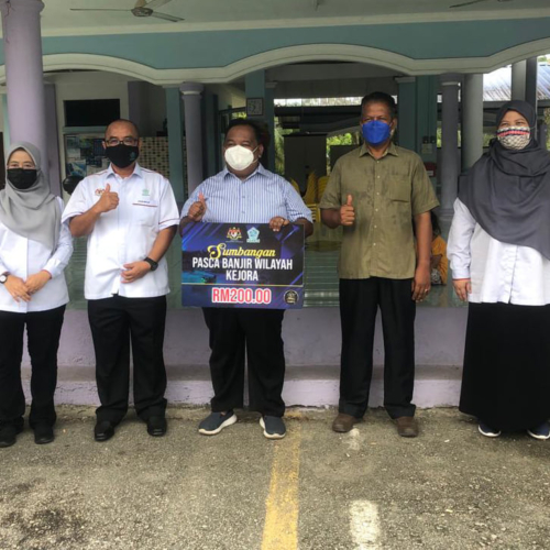 Majlis Penyerahan Sumbangan Pasca Banjir Wilayah KEJORA 9