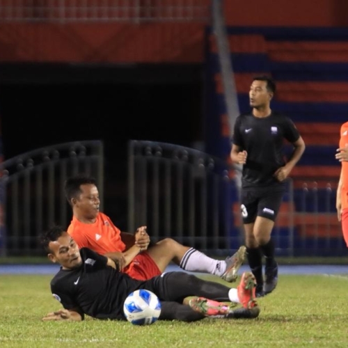 Perlawanan Persahabatan Merebut Piala Pengerusi Kelab Anggota KEJORA 10