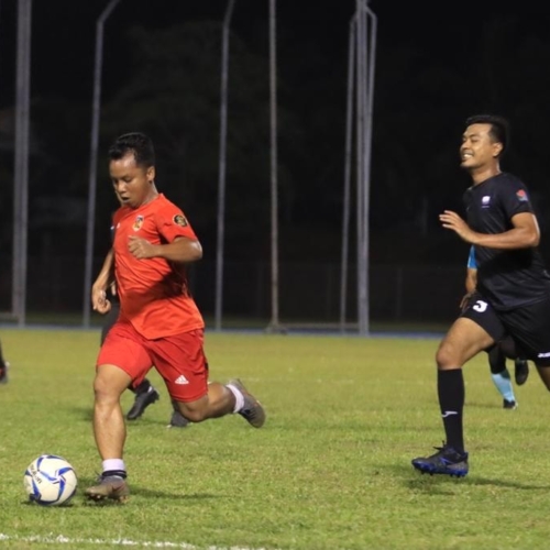 Perlawanan Persahabatan Merebut Piala Pengerusi Kelab Anggota KEJORA 7